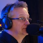Animateur de l'émission LE REMIX, Michel Brunet (DJ Lamptek) vous présente une émission remplie de bonne humeur, d'invités spéciaux et de cadeaux et bien sûr, des versions ''remix'' à profusion!